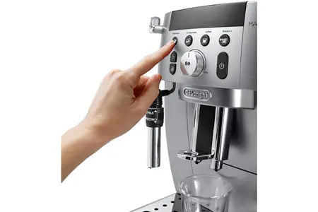 Expresso Avec Broyeur Delonghi Magnifica Smart Feb2533.Sb Silver Et Noir