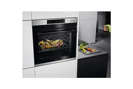 Four encastrable Aeg BSE78228BM