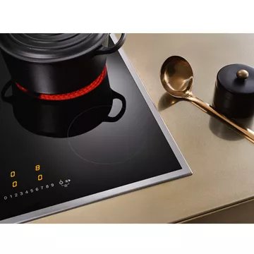 Table vitrocéramique							MIELE				KM 6520 FR